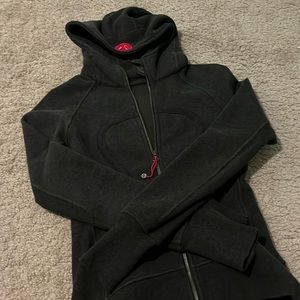 *SPECIAL ADDITION* Lululemon Scuba sweatshirt